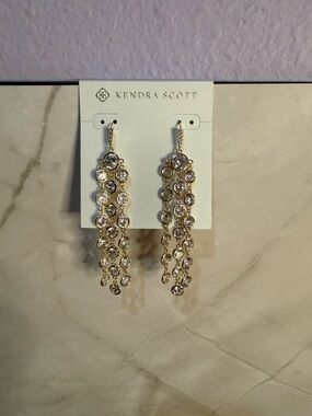 NWT Kendra Scott Daya Earrings Gold Metal Cubic Zirconia